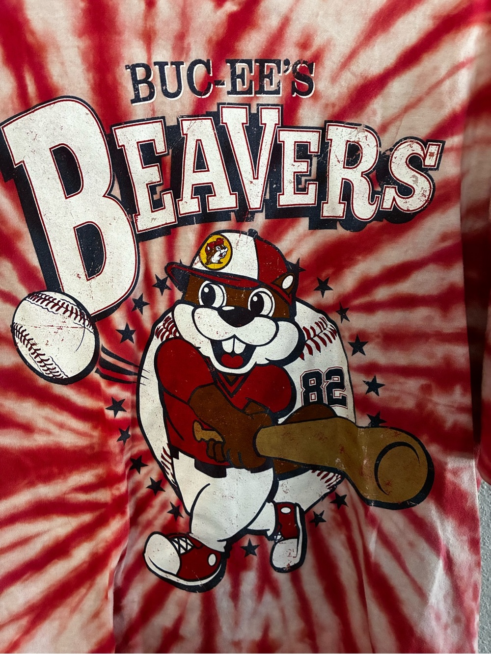 Buc-ee’s Beavers Baseball Tie Dye Graphic T-Shirt Red White L